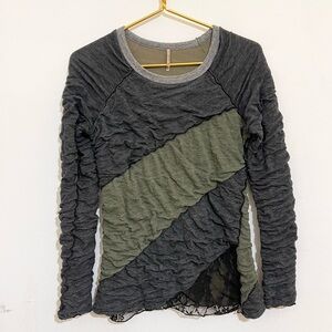 Pete mixed media green/black/gray shirt stretch woman’s size m